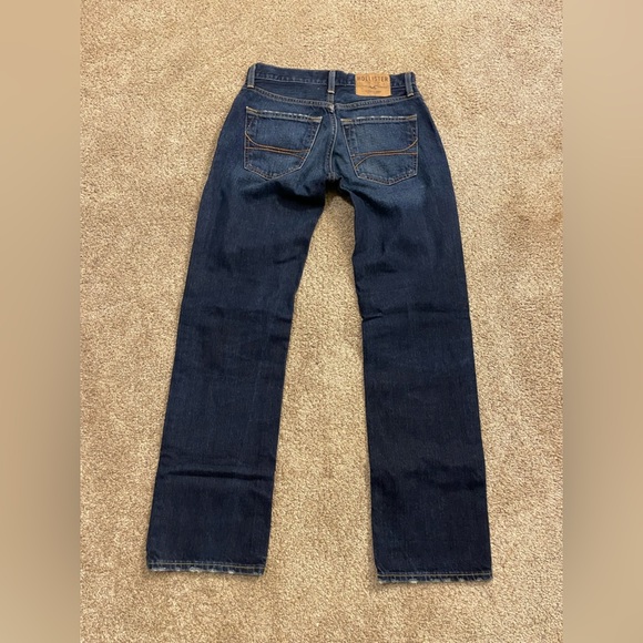 HOLLISTER - Picture 4 of 5